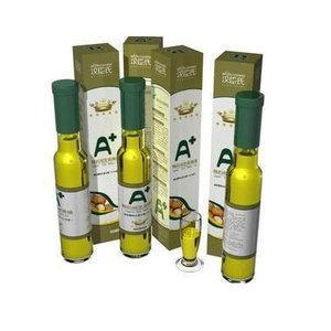 核桃油經(jīng)食用油灌裝機(jī)灌裝